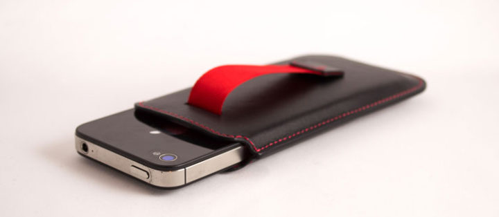 phone case black and red